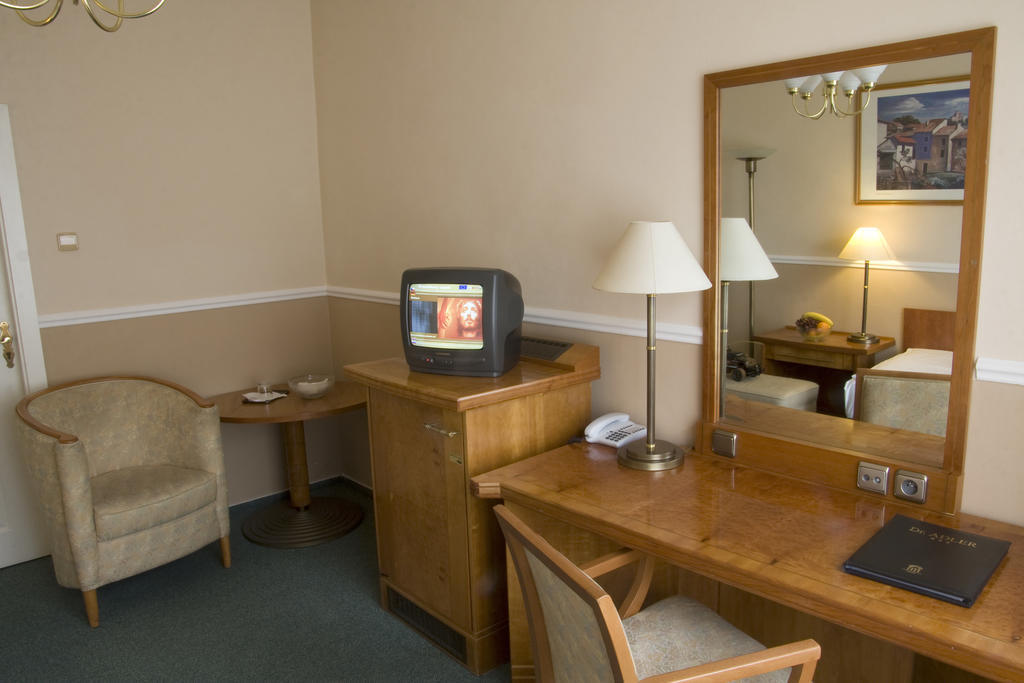 Dr. Adler Spa & Kurhotel Frantiskovy Lazne Room photo
